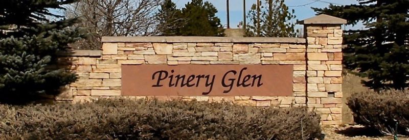 Pinery Glen Sign