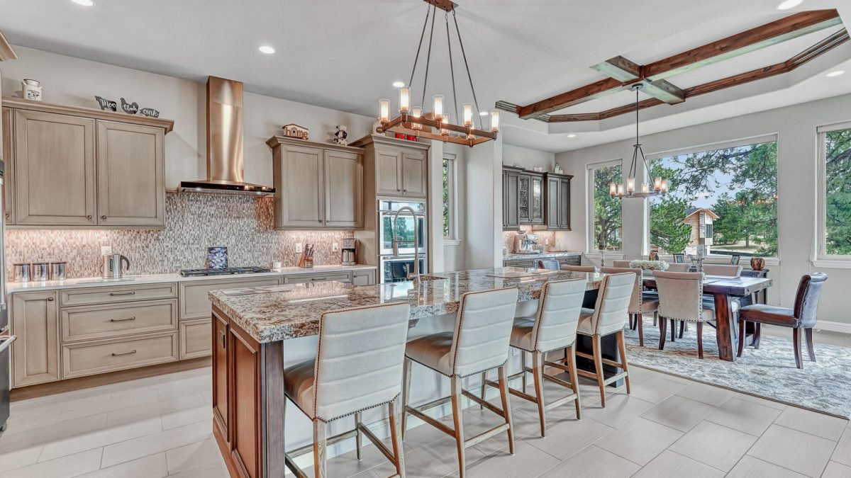 Top Luxury Realtor Steven Beam. typical Luxury Home Photo